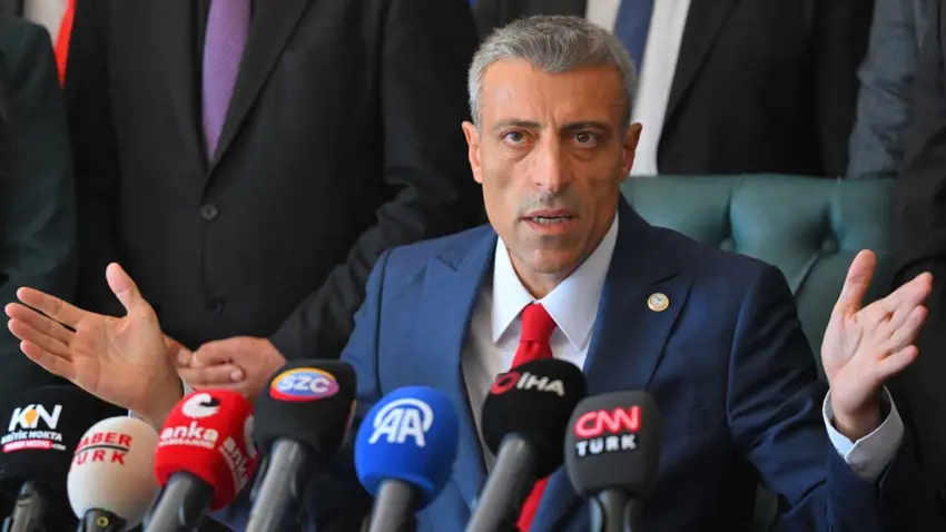 Yenilik Partisi'nden Yeni Parti'ye birleşme teklifi haberinin görseli