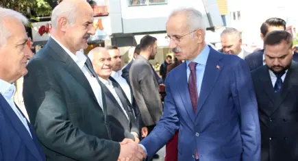 Bakan Abdulkadir Uraloğlu’ndan çarpıcı açıklama: Birileri istiyor ki şehit cenazeleri gelmeye devam etsin!
