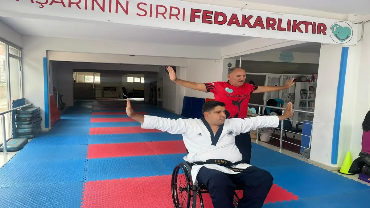 Bel kemiği kırıldı, 12 ay yatağa bağımlı kaldı: 8 ayda milli sporcu oldu görseli