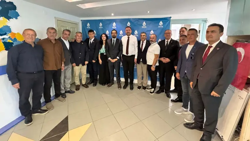 CHP İzmir İl Başkanı Gümrükçü'den siyasi partilere ziyaret haberinin görseli