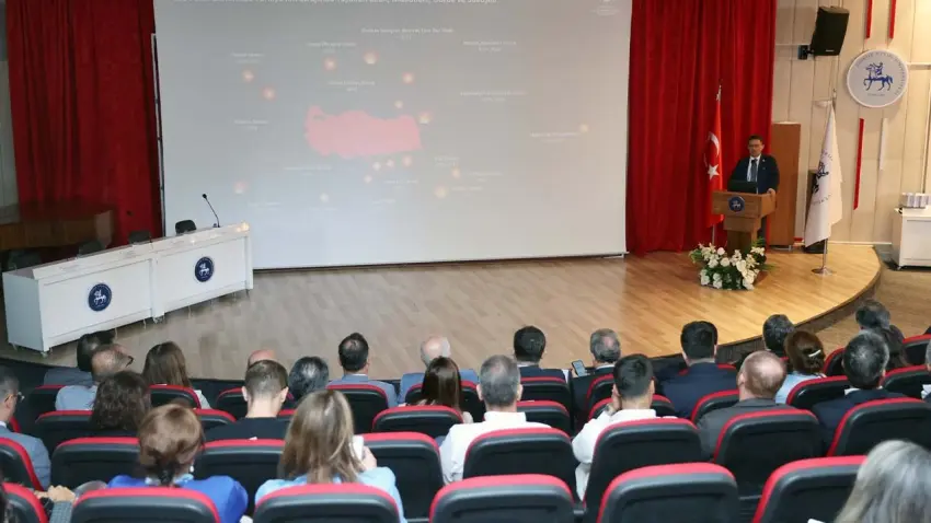 DEÜ’de savunma sanayisinin geleceği ve üniversite-sanayi iş birlikleri ele alındı haberinin görseli