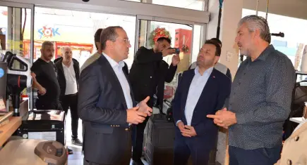 Kırkpınar'dan Bayındır ve Tire çıkarması: Her zaman esnafımızın ve üreticimizin yanındayız