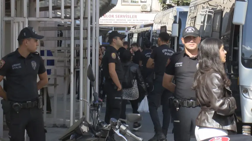 Sermaye piyasası soruşturmasında 21 şüpheli adliyede: 19 kişi tutuklandı haberinin görseli