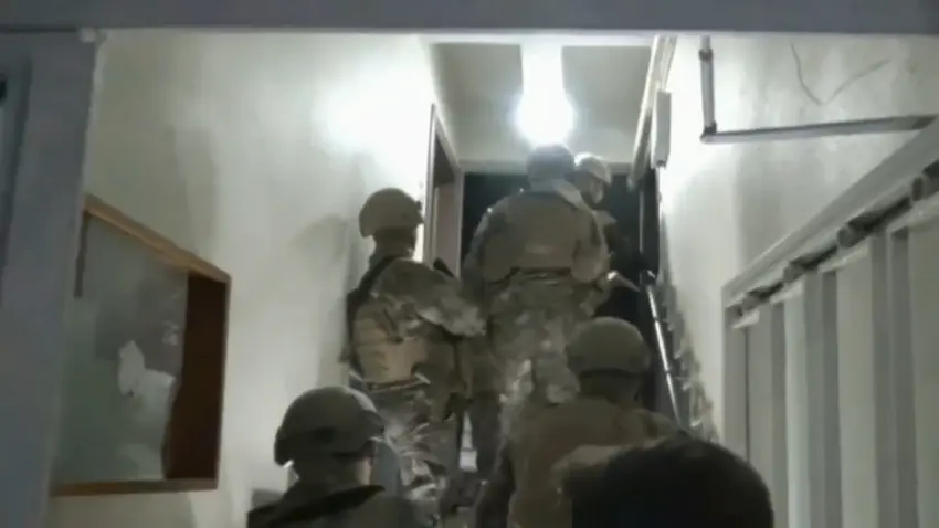 DEAŞ operasyonunda yakalanan 4 şüpheliden 3’ü tutuklandı haberinin görseli