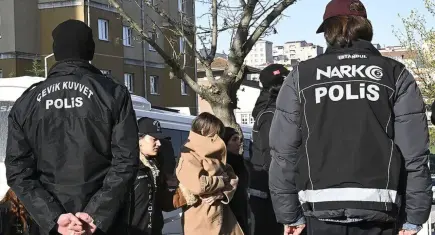 İstanbul’da sokak satıcılarına yönelik uyuşturucu operasyonu: 164 şüpheli tutuklandı