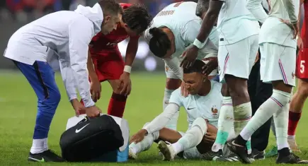 Türkiye maçında sakatlanmıştı: Mbappe 3 hafta sahalardan uzak kalacak! Barcelona maçında oynama ihtimali tehlikede