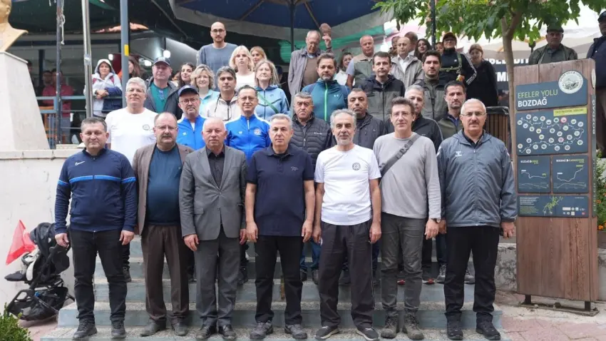 Efeler Yolu’nda Sağlıklı Yaşam Yürüyüşü ve Bilim Kafe Söyleşisi gerçekleştirildi! haberinin görseli