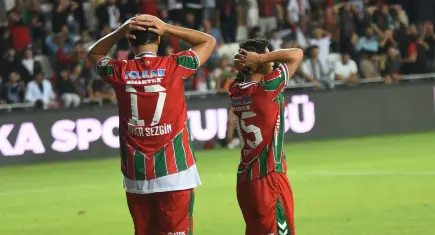 Karşıyaka’da futbol takımı dağıldı