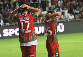 Karşıyaka’da futbol takımı dağıldı