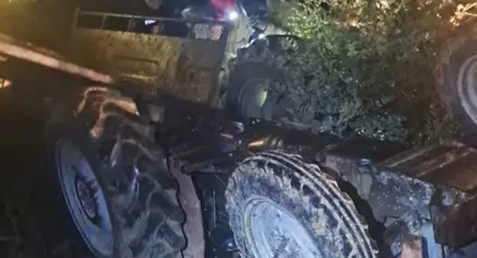 Kiraz'da traktör kazası: Sürücü hayatını kaybetti