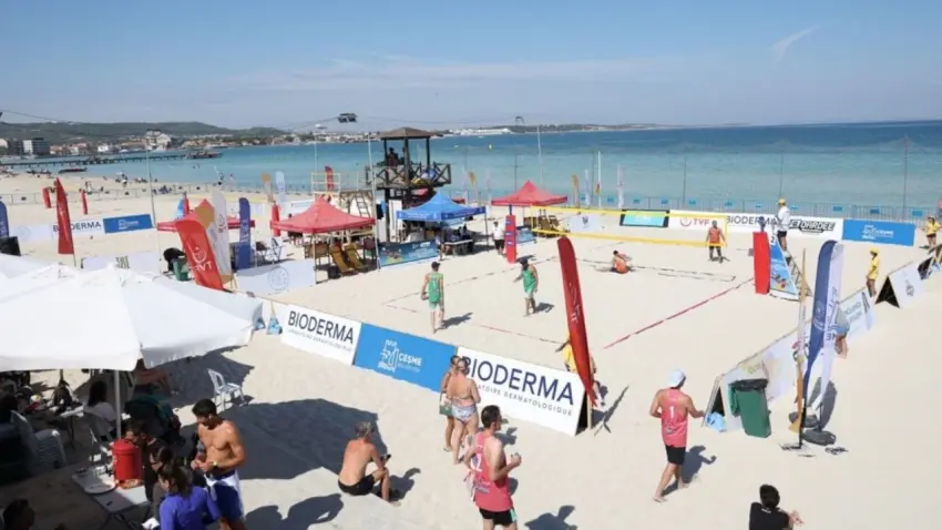 12 ülkeden 68 sporcu Çeşme’de buluştu haberinin görseli