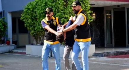 Adana'da 317 suçtan aranan firari yakalandı: Evden hiç çıkmayıp alışverişi internetten yapmış