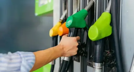 Akaryakıt tabelaları sil baştan! 1 Ekim’de benzin ve motorine büyük zam
