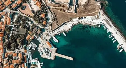 Bozcaada’da yat yanaşma rıhtımı projesine tepki