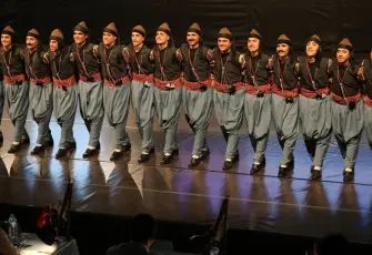 Karşıyaka Belediyesi halk dansları kurslarına yoğun ilgi