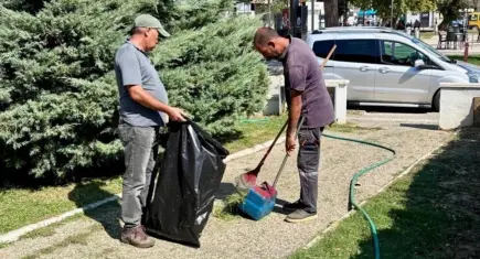 Menderes Belediyesi'nden çevre temizliği
