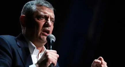 Özgür Özel fon kriz masasını topluyor