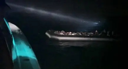 Urla açıklarında operasyon: 46 düzensiz göçmen yakalandı