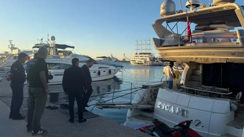 Antalya'da uyuşturucu ve fuhuş operasyonu: Şüpheliler arasında Muhittin Böcek ve oğlu da var haberinin görseli