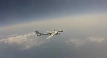 Bombardıman uçağı düştü. Sadece bir kişi kurtuldu
