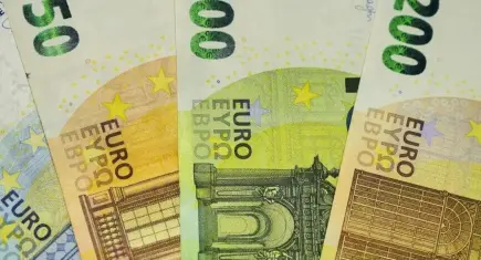 Euroda sert düşüş: Dolar karşısında son 3 ayın en düşük seviyesine geriledi!