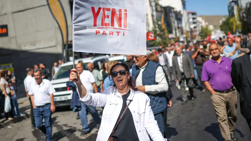 YENİ Parti İzmir’de kongre tarihleri netleşti haberinin görseli