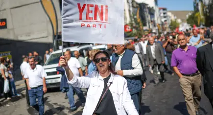 YENİ Parti İzmir’de kongre tarihleri netleşti