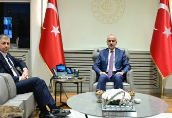 Bakan Uraloğlu, İzmir Büyükşehir Belediye Başkanı Cemil Tugay'ı kabul etti