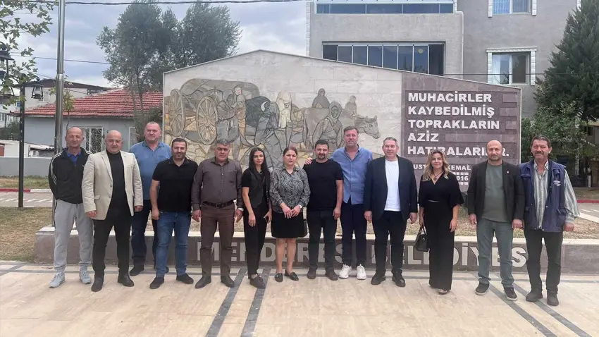 CHP Menderes İlçe Başkanı Karabel’den muhtarlara saha ziyareti haberinin görseli