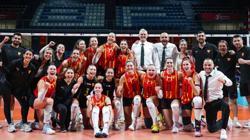 Ege ekiplerinin Kupa Voley mücadelesinde gülen Aras Kargo oldu haberinin görseli