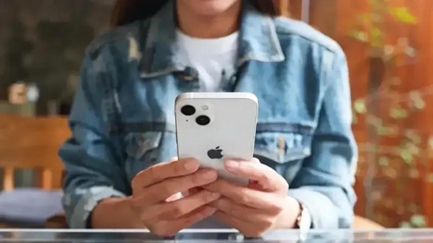 iPhone’larda şaşırtan hata! Bu hareket ekranı saniyeler içinde kilitliyor haberinin görseli