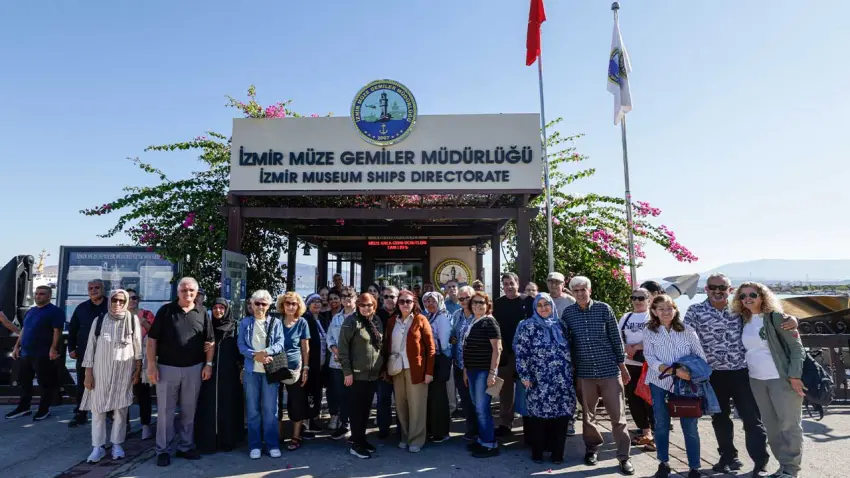 İzmir’de emekliler için yeni gezi dönemi başladı haberinin görseli