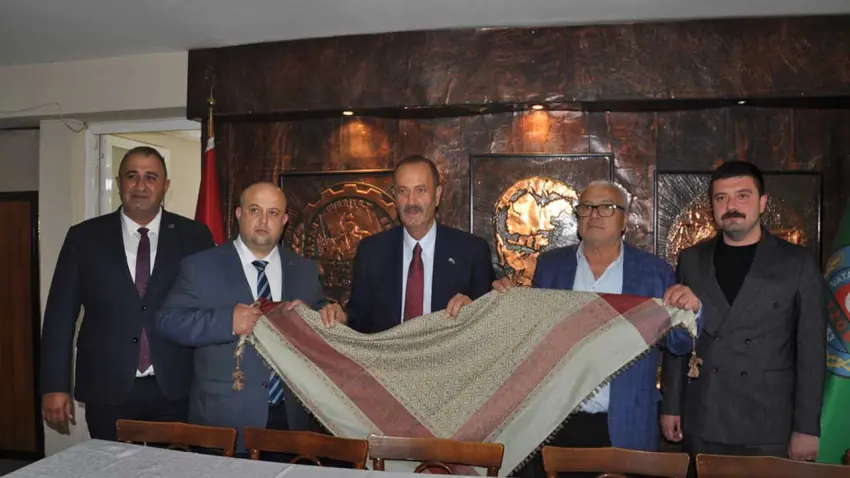 MHP'li Osmanağaoğlu'ndan Ödemiş'te birlik ve kararlılık mesajı: Şehitlerimiz başımızın tacıdır haberinin görseli