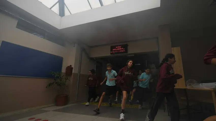 Urla’da öğrencilere yangın ve kurtarma tatbikatı haberinin görseli