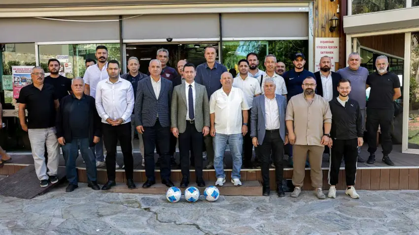 Bayraklı Belediyesi’nden amatör spor kulüplerine 3 milyon liralık destek haberinin görseli