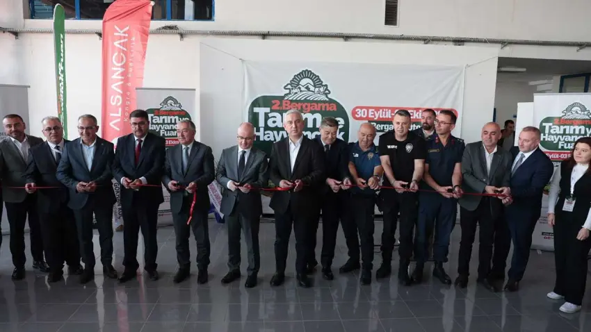 Bergama’da tarım ve hayvancılık fuarında zeytincilik buluşması haberinin görseli