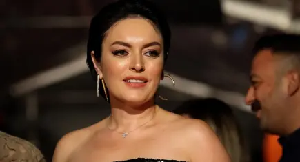 Ezgi Mola’nın İspanya’daki evini işgal eden okupa grubu tahliye edildi