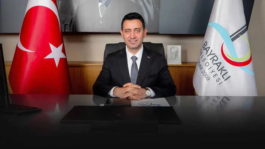 İzmir’de CHP’de yaprak dökümü sürüyor:Bayraklı Belediye Başkanı İrfan Önal CHP’den istifa etti haberinin görseli
