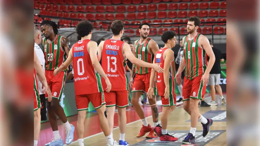 Karşıyaka parkede Galatasaray’ı ağırlıyor haberinin görseli
