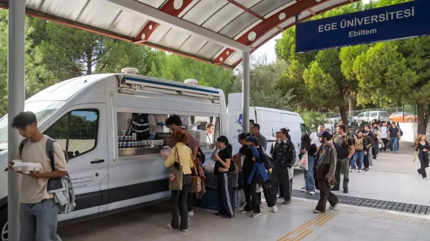 yemek dağıtımı