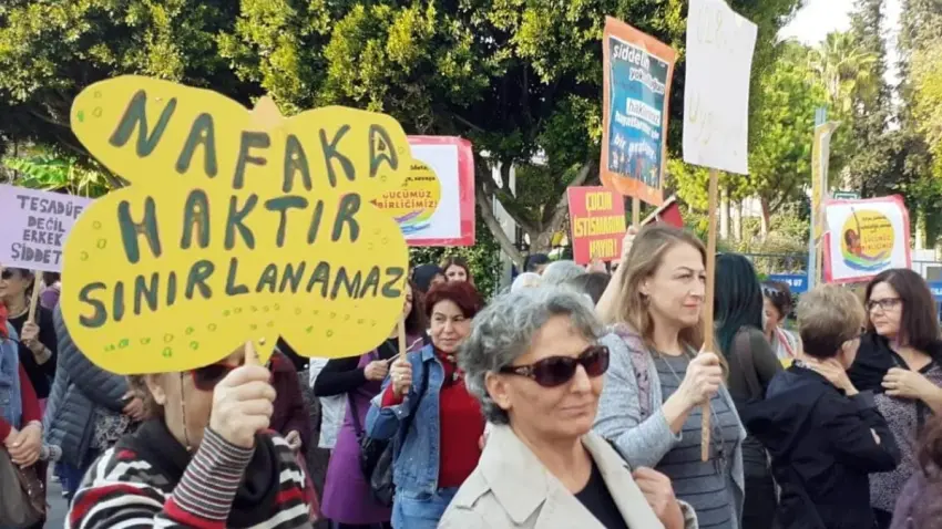 Derin Yoksulluk Ağı’ndan nafaka kararı tepkisi: Yoksulluk derinleşebilir haberinin görseli
