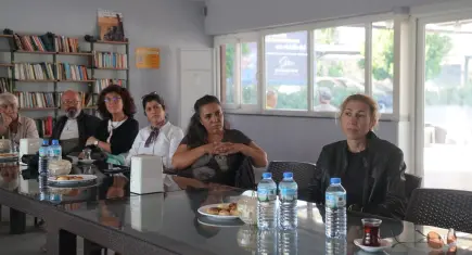 Sığacık’ta esnafa yangın eğitimi: Doğru müdahalenin önemi anlatıldı