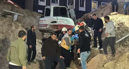 Çanakkale’de inşaat alanında toprak kayması! 2 işçi kurtarıldı