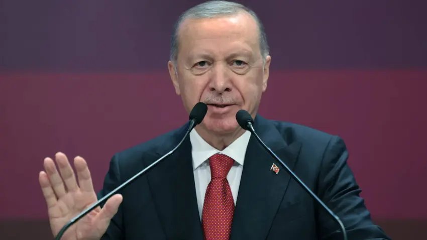 Cumhurbaşkanı Erdoğan’dan fon soruşturması açıklaması: Kimsenin hakkını yedirmeyiz haberinin görseli