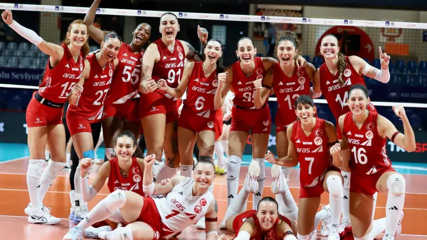 İzmir’in Sultanlar Ligi temsilcileri sezona başlıyor haberinin görseli