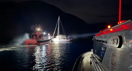 Muğla açıklarında düzensiz göçmen operasyonu: 15 düzensiz göçmen kurtarıldı