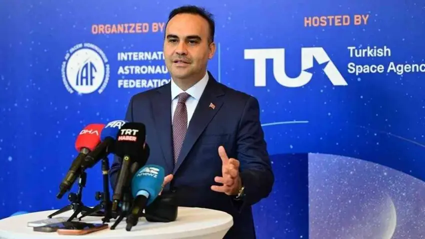 Bakan Kacır: Küresel uzay gündeminin kalbi 5-9 Ekim’de Türkiye’de atacak haberinin görseli