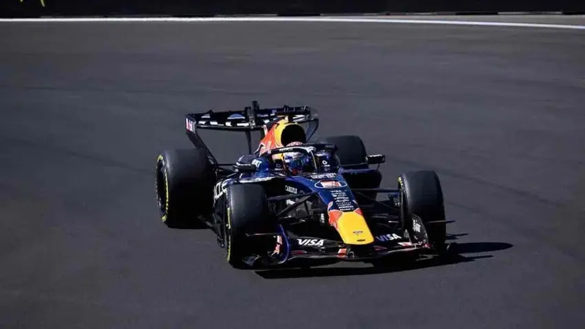 Formula 1'de Verstappen'den sezonun ilk zaferi haberinin görseli