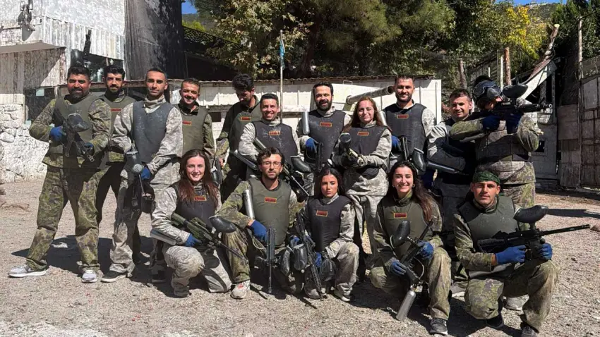 Free Runners ve BirArada’dan adrenalin dolu buluşma:Paintball sahasında kıyasıya mücadele haberinin görseli