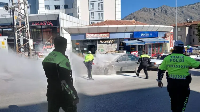 KPSS’ye giren gencin otomobili alevlere teslim oldu haberinin görseli